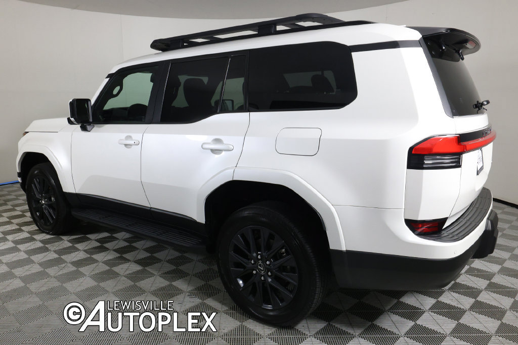 Used 2024 Lexus GX 550 w/ Cold Area Package AWD/4WD image 7