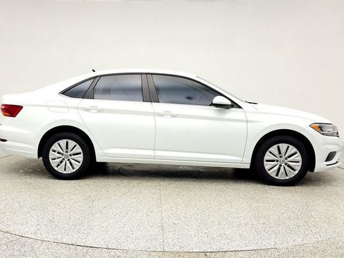 Used 2019 Volkswagen Jetta S w/ Driver Assistance Package FWD image 4