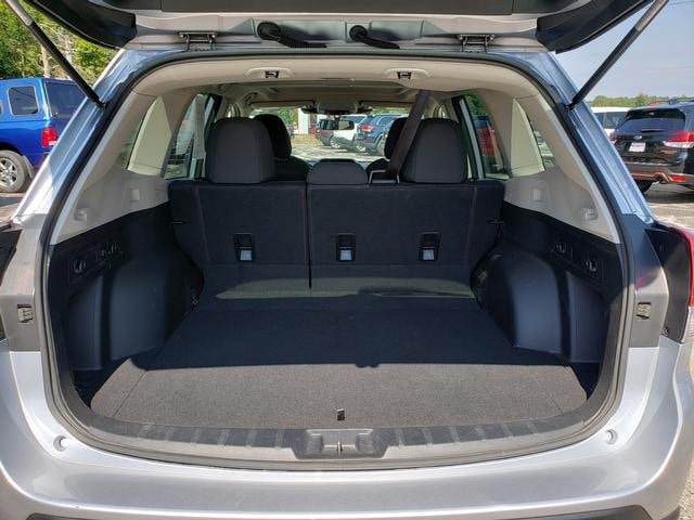 Used 2023 Subaru Forester Premium AWD/4WD image 9