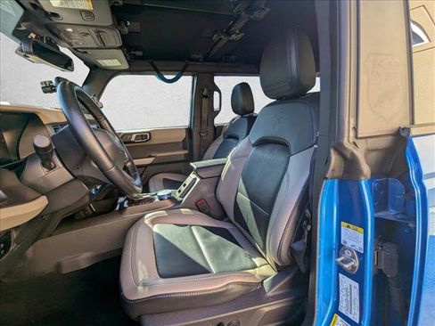 Used 2023 Ford Bronco Wildtrak image 10