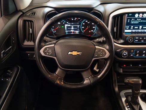 Used 2016 Chevrolet Colorado LT w/ LT Convenience Package RWD image 12