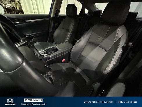 Used 2018 Honda Civic Touring image 26