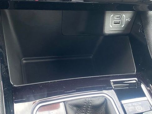 New 2026 Jeep Compass Limited image 23