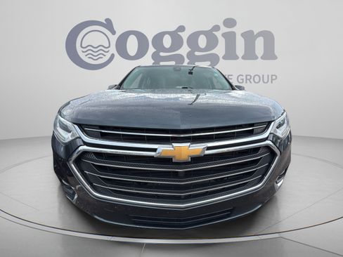 Used 2018 Chevrolet Traverse Premier w/ Driver Confidence II Package FWD image 7