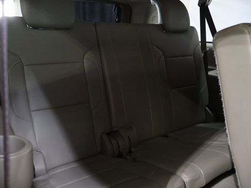 Used 2019 GMC Yukon XL SLT w/ Open Road Package image 14