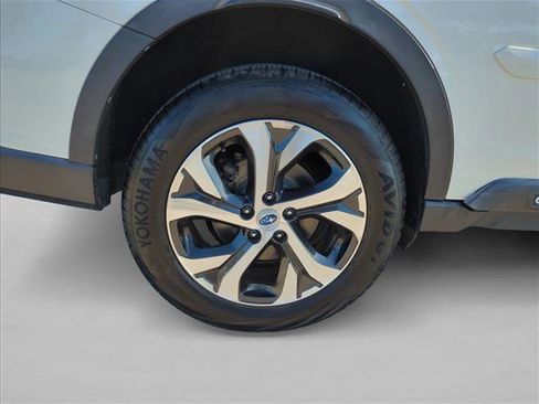 Used 2021 Subaru Outback Touring image 28