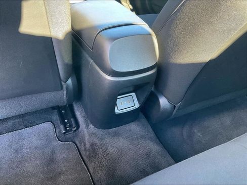 Used 2025 Hyundai Elantra Sport FWD image 27
