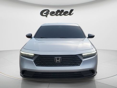 Used 2023 Honda Accord Sport image 2