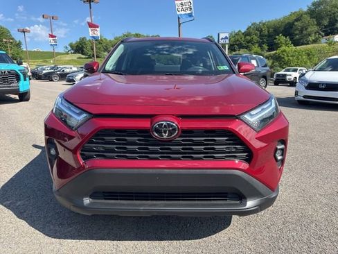 Used 2023 Toyota RAV4 XLE Premium AWD/4WD image 2