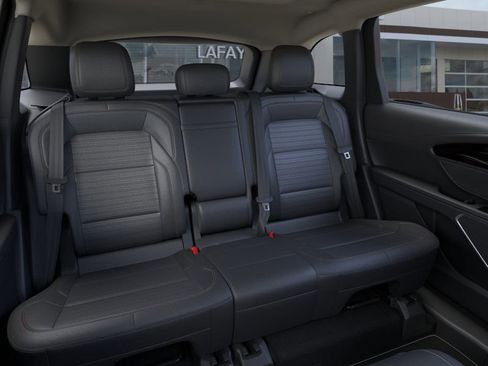 New 2026 Lincoln Nautilus Reserve image 11