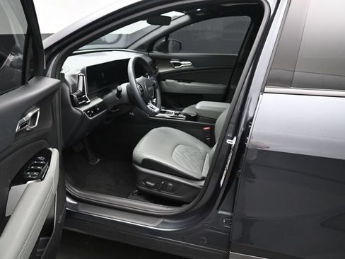 Used 2024 Kia Sportage X-Line w/ X-Line Premium Package AWD/4WD image 9