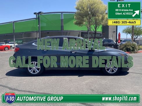 Used 2017 Chevrolet Cruze LT FWD image 2