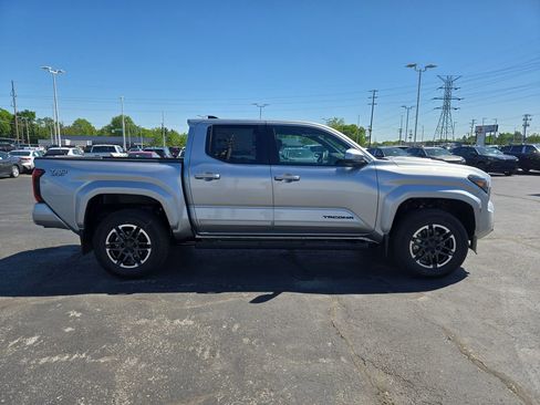 New 2026 Toyota Tacoma TRD Sport AWD/4WD image 6