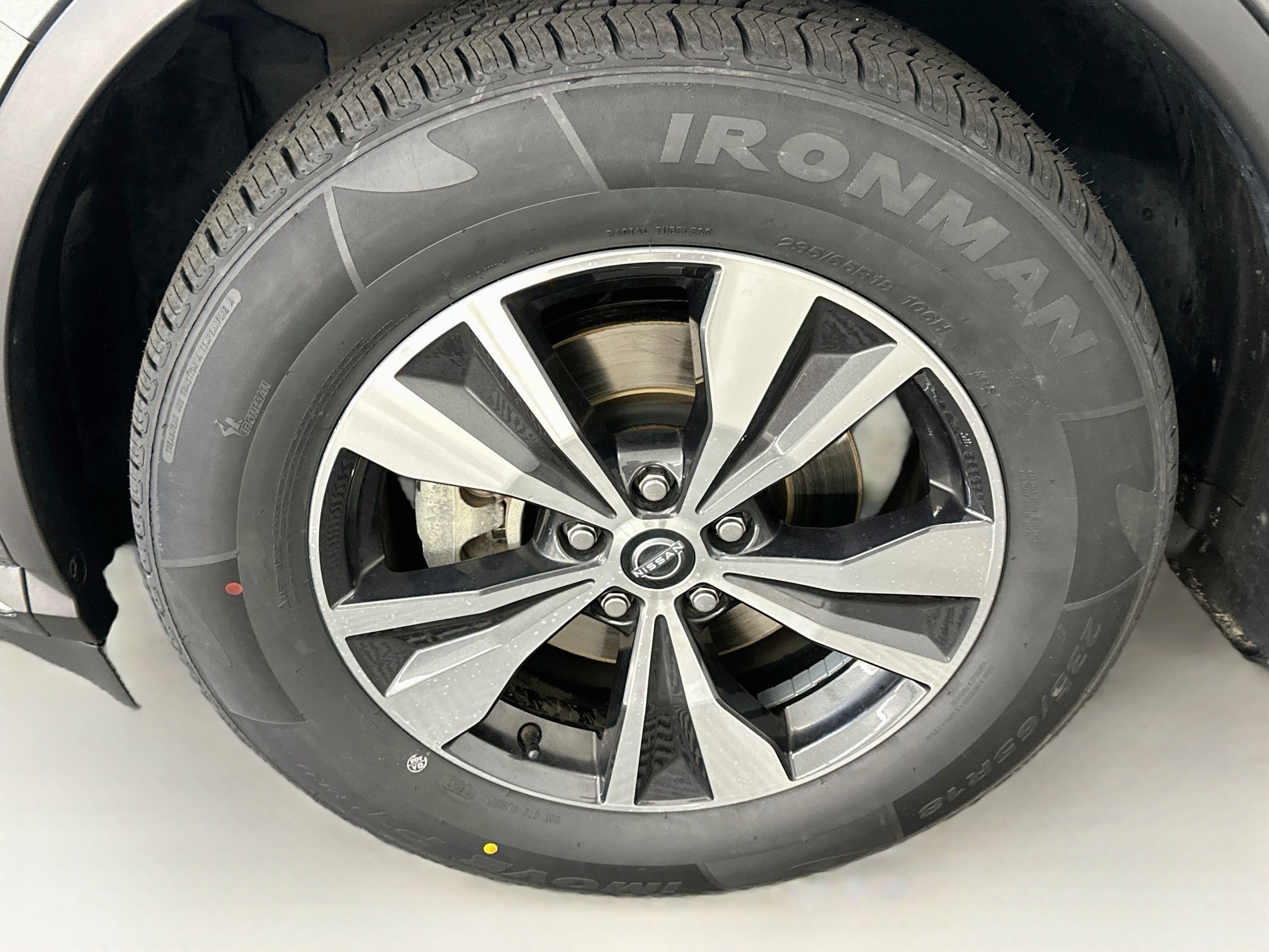 Used 2023 Nissan Murano S AWD/4WD image 11