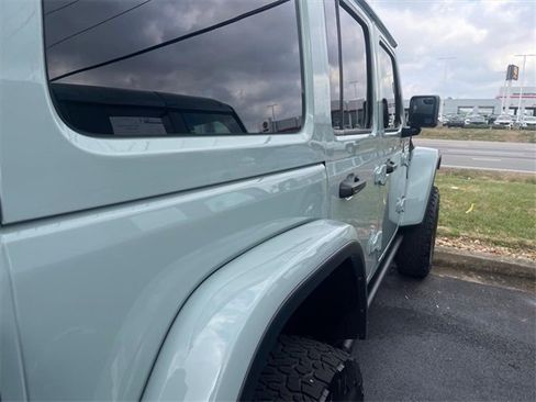 Used 2023 Jeep Wrangler Unlimited Rubicon w/ LED Lighting Group image 20