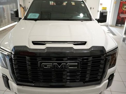 Used 2024 GMC Sierra 3500 Denali Ultimate image 6