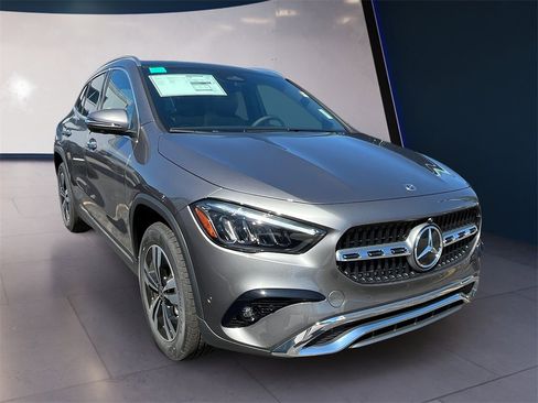Certified 2026 Mercedes-Benz GLA 250 4MATIC image 4