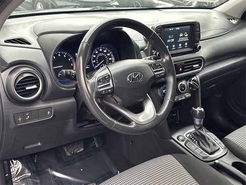 Used 2018 Hyundai Kona SEL image 17