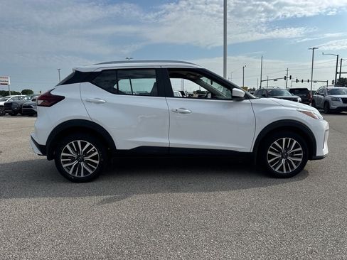 Used 2024 Nissan Kicks SV FWD image 8