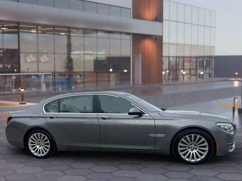 Used 2013 BMW 750Li RWD image 14