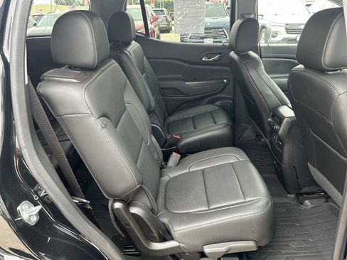 Used 2023 GMC Acadia SLT w/ Elevation Edition FWD image 28