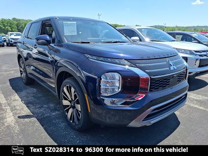 New 2025 Mitsubishi Outlander SE