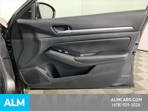 Used 2023 Nissan Altima 2.5 SV image 38