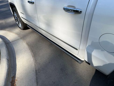 Used 2017 GMC Sierra 1500 Denali w/ Denali Ultimate Package image 16