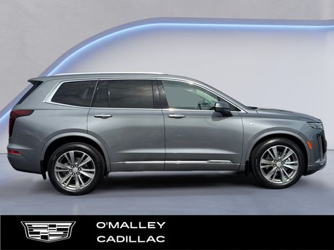 Used 2021 Cadillac XT6 Premium Luxury AWD/4WD image 6