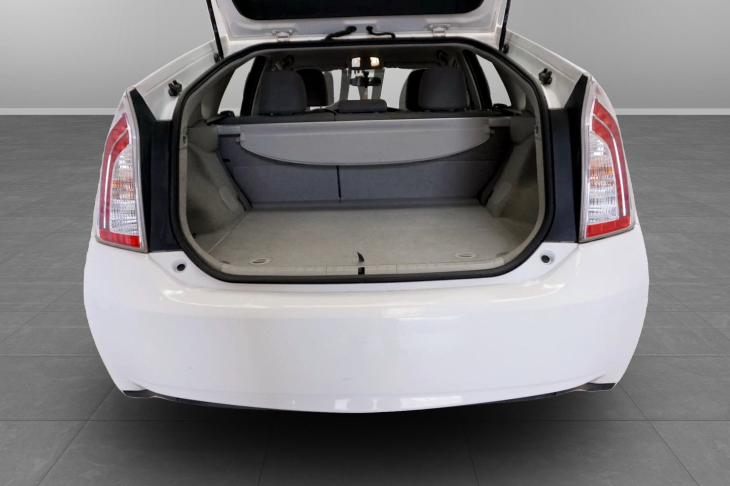 Used 2015 Toyota Prius Three FWD image 17