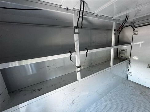 Used 2019 RAM ProMaster 3500 w/ Premium Appearance Group FWD image 21