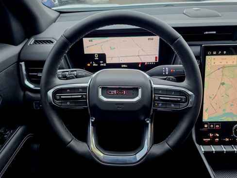 Used 2026 GMC Terrain Elevation image 32