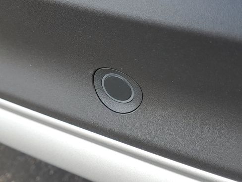 New 2026 Lincoln Corsair Premiere image 6