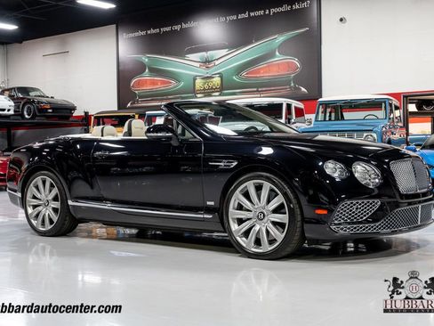 Used 2018 Bentley Continental GT image 1