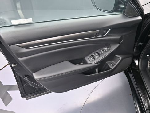 Used 2022 Honda Accord Sport image 13