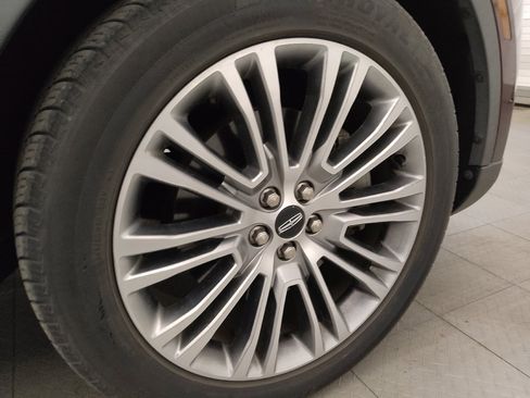 Used 2017 Lincoln MKX Reserve FWD image 31