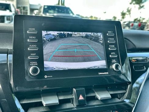 Used 2023 Toyota Camry SE image 15