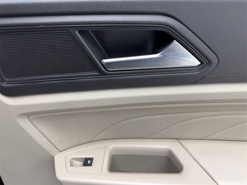 Used 2023 Volkswagen Atlas SE w/ Panoramic Sunroof Package image 46