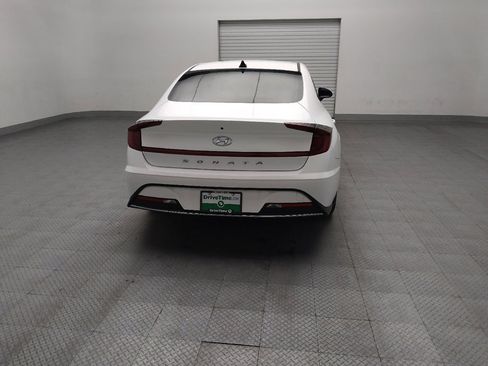 Used 2023 Hyundai Sonata SE w/ Preferred Accessory Package FWD image 7