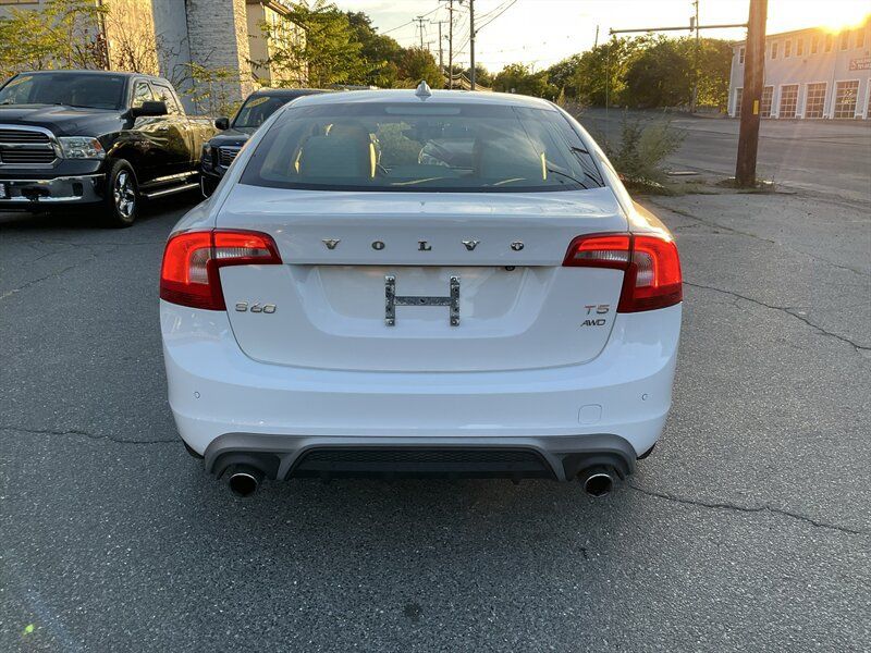 Used 2017 Volvo S60 T5 Dynamic w/ Vision Package AWD/4WD image 6