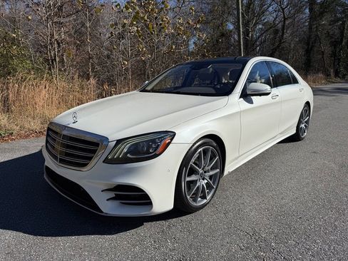 Used 2020 Mercedes-Benz S 560 Sedan image 2