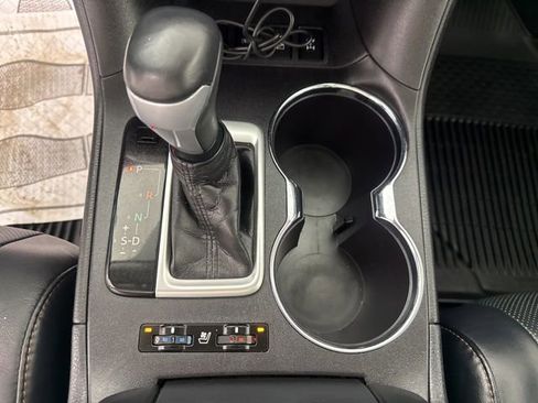 Used 2018 Toyota Highlander Limited Platinum image 42