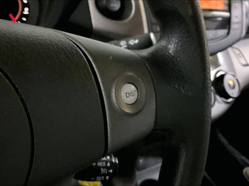 Used 2011 Toyota RAV4 4WD w/ Base L4 Extra Value Pkg image 20