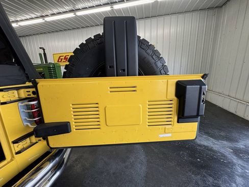 Used 2006 Jeep Wrangler X AWD/4WD image 38