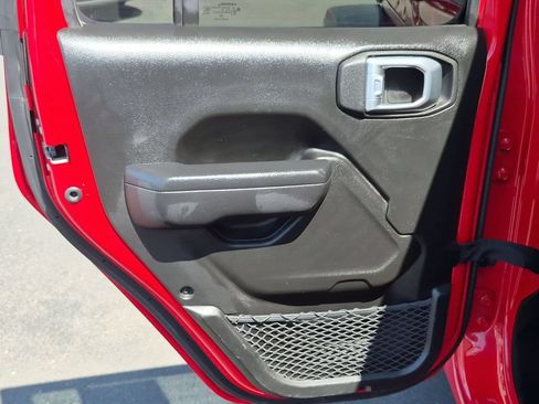 Used 2025 Jeep Wrangler Unlimited Sport AWD/4WD image 27