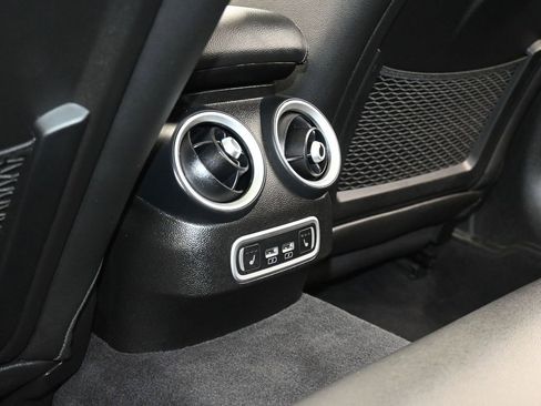 Used 2023 Alfa Romeo Giulia Sprint image 33