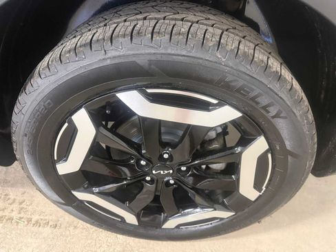 Used 2024 Kia Telluride S w/ S Sunroof Package AWD/4WD image 9