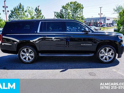 Used 2015 Chevrolet Suburban LT RWD image 9