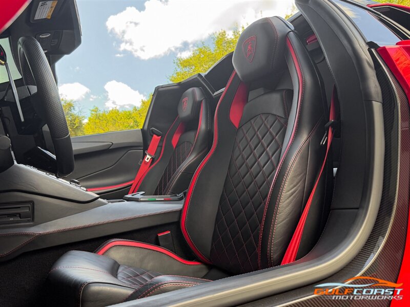 Used 2019 Lamborghini Aventador S AWD/4WD image 25
