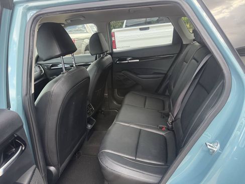Used 2024 Kia Seltos EX FWD image 13